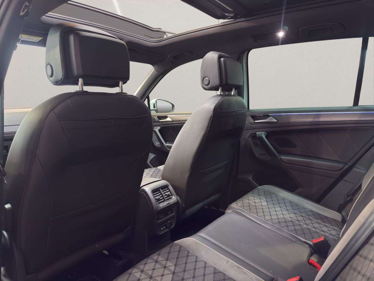 2021 VOLKSWAGEN TIGUAN 2021 VOLKSWAGEN TIGUAN