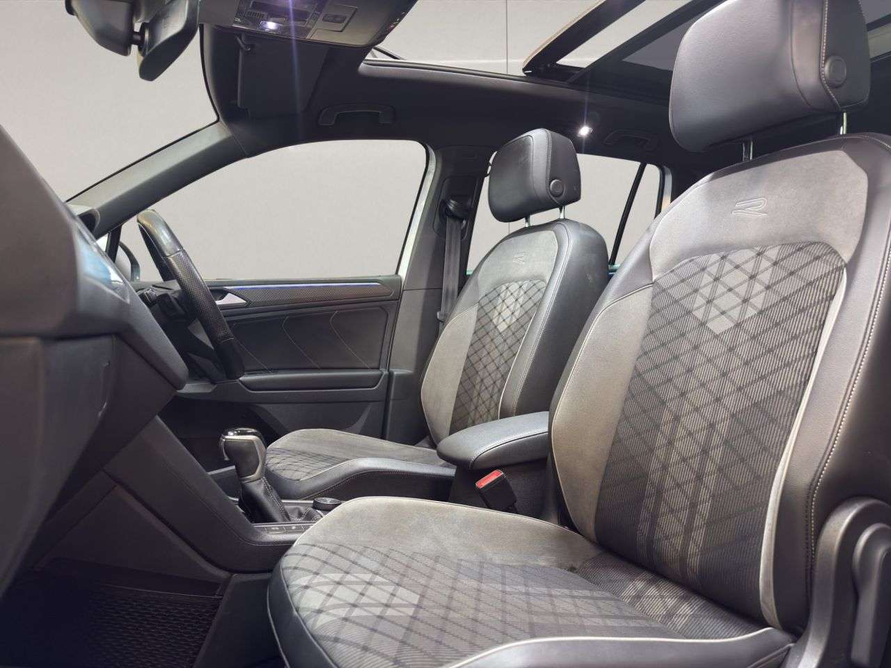 2021 VOLKSWAGEN TIGUAN 2021 VOLKSWAGEN TIGUAN