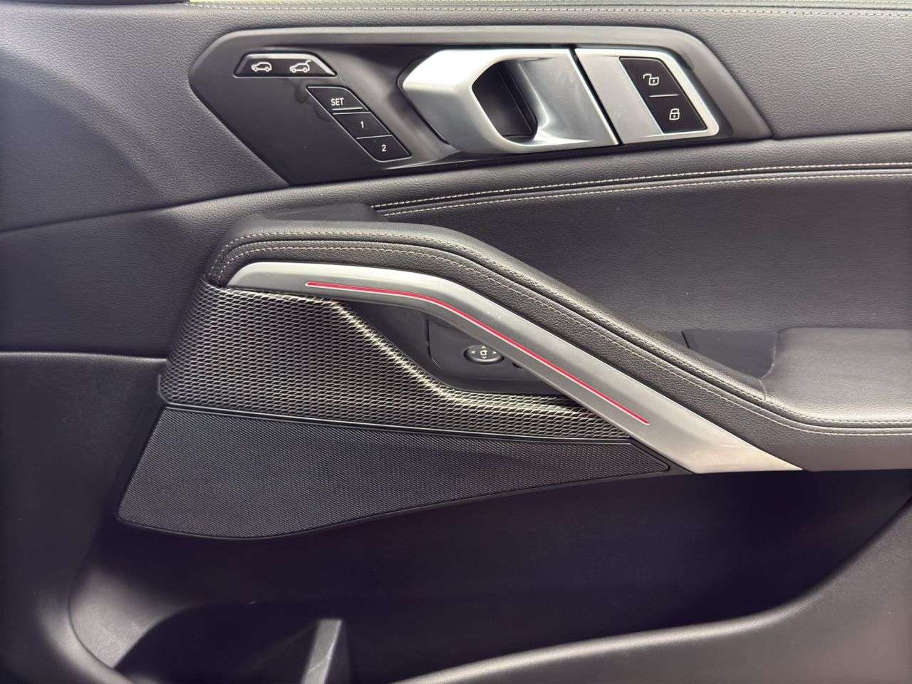 2021 BMW X6 2021 BMW X6