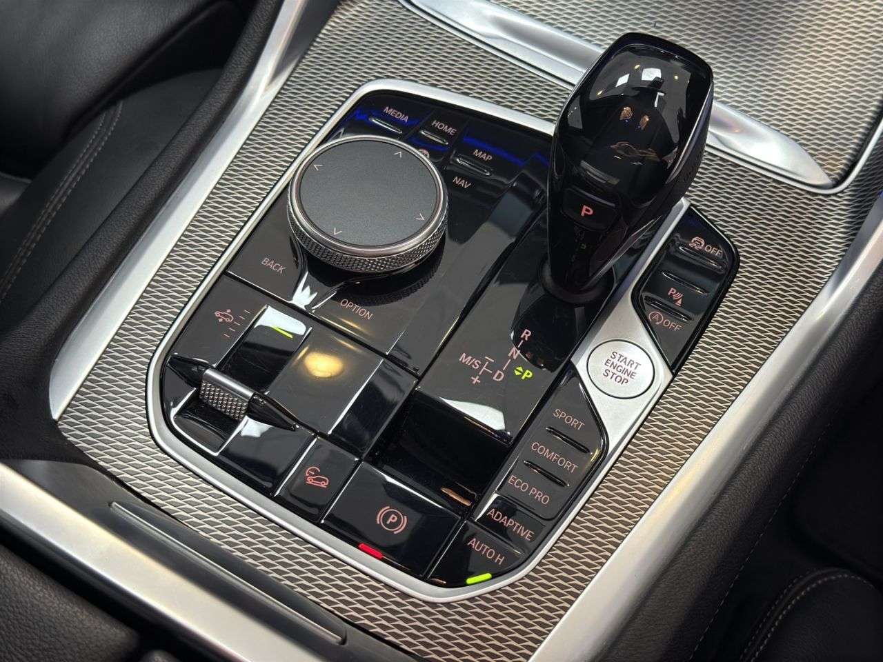 2021 BMW X6 2021 BMW X6