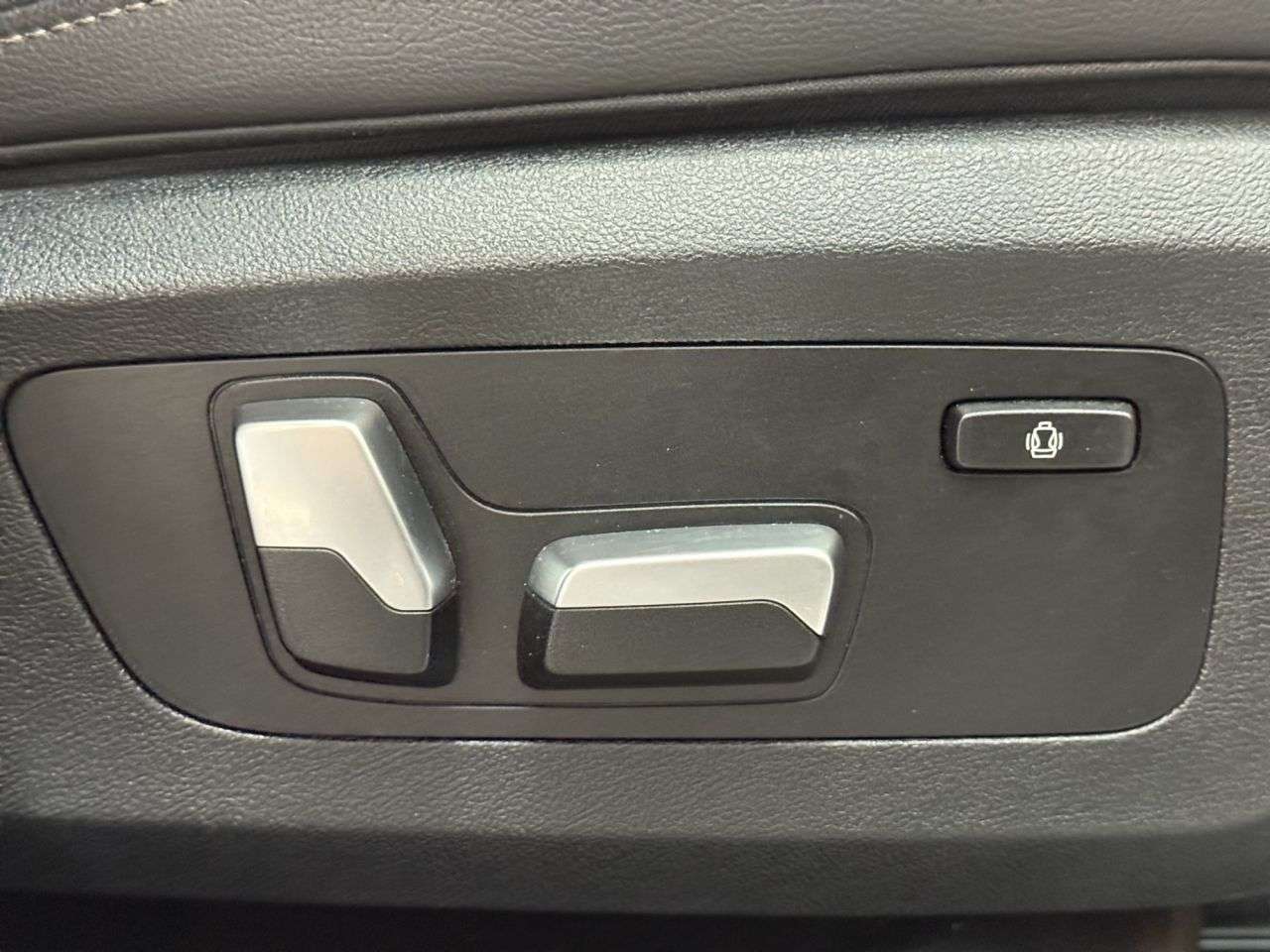 2021 BMW X6 2021 BMW X6