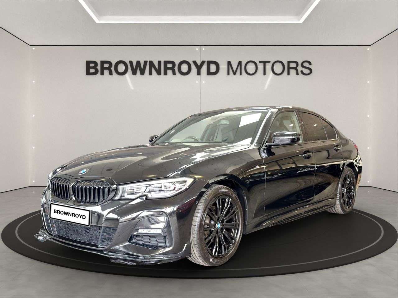A 2020 BMW 3 SERIES 2.0 320i M Sport Saloon 4dr Petrol Auto xDrive Euro 6 (s/s) (184 ps) A 2020 BMW 3 SERIES 2.0 320i M Sport Saloon 4dr Petrol Auto xDrive Euro 6 (s/s) (184 ps)