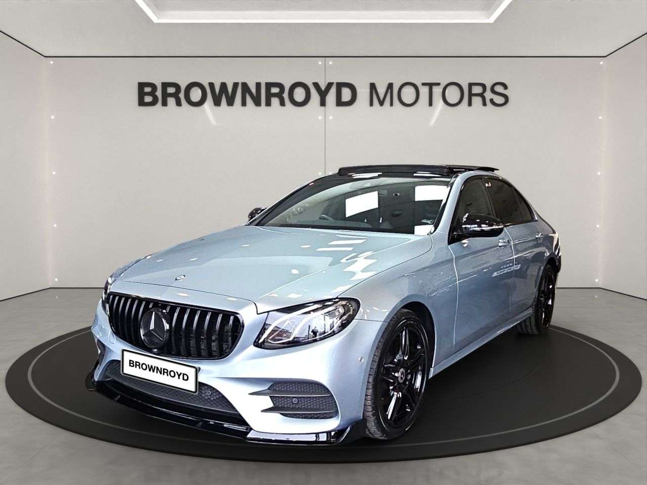 A 2017 MERCEDES-BENZ E-CLASS 2.0 E220d AMG Line (Premium) Saloon 4dr Diesel G-Tronic+ Euro 6 (s/s) (194 A 2017 MERCEDES-BENZ E-CLASS 2.0 E220d AMG Line (Premium) Saloon 4dr Diesel G-Tronic+ Euro 6 (s/s) (194