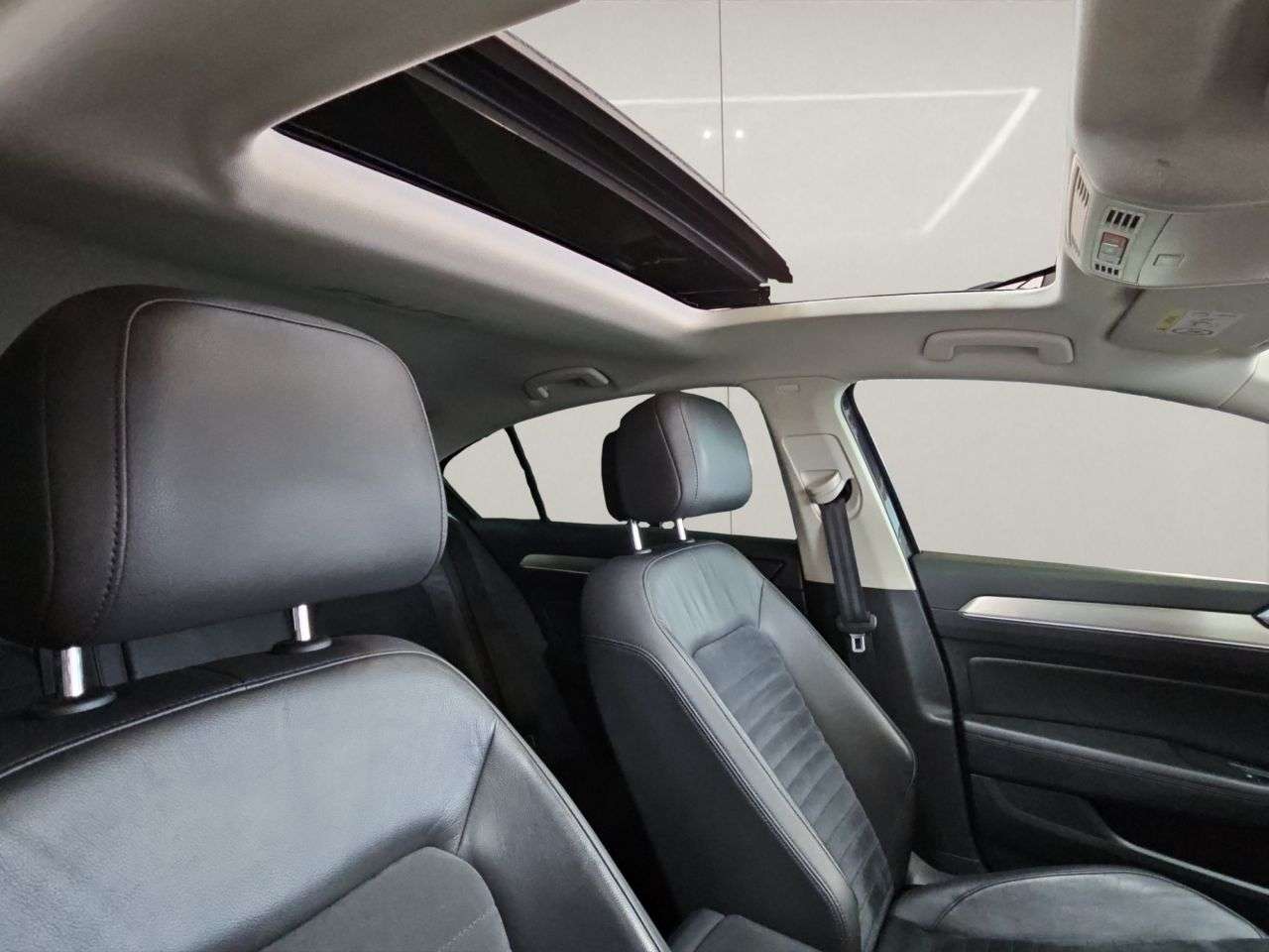 2019 VOLKSWAGEN PASSAT 2019 VOLKSWAGEN PASSAT