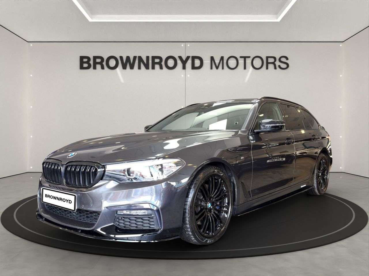 A 2019 BMW 5 SERIES 3.0 530d M Sport Touring 5dr Diesel Auto Euro 6 (s/s) (265 ps) A 2019 BMW 5 SERIES 3.0 530d M Sport Touring 5dr Diesel Auto Euro 6 (s/s) (265 ps)
