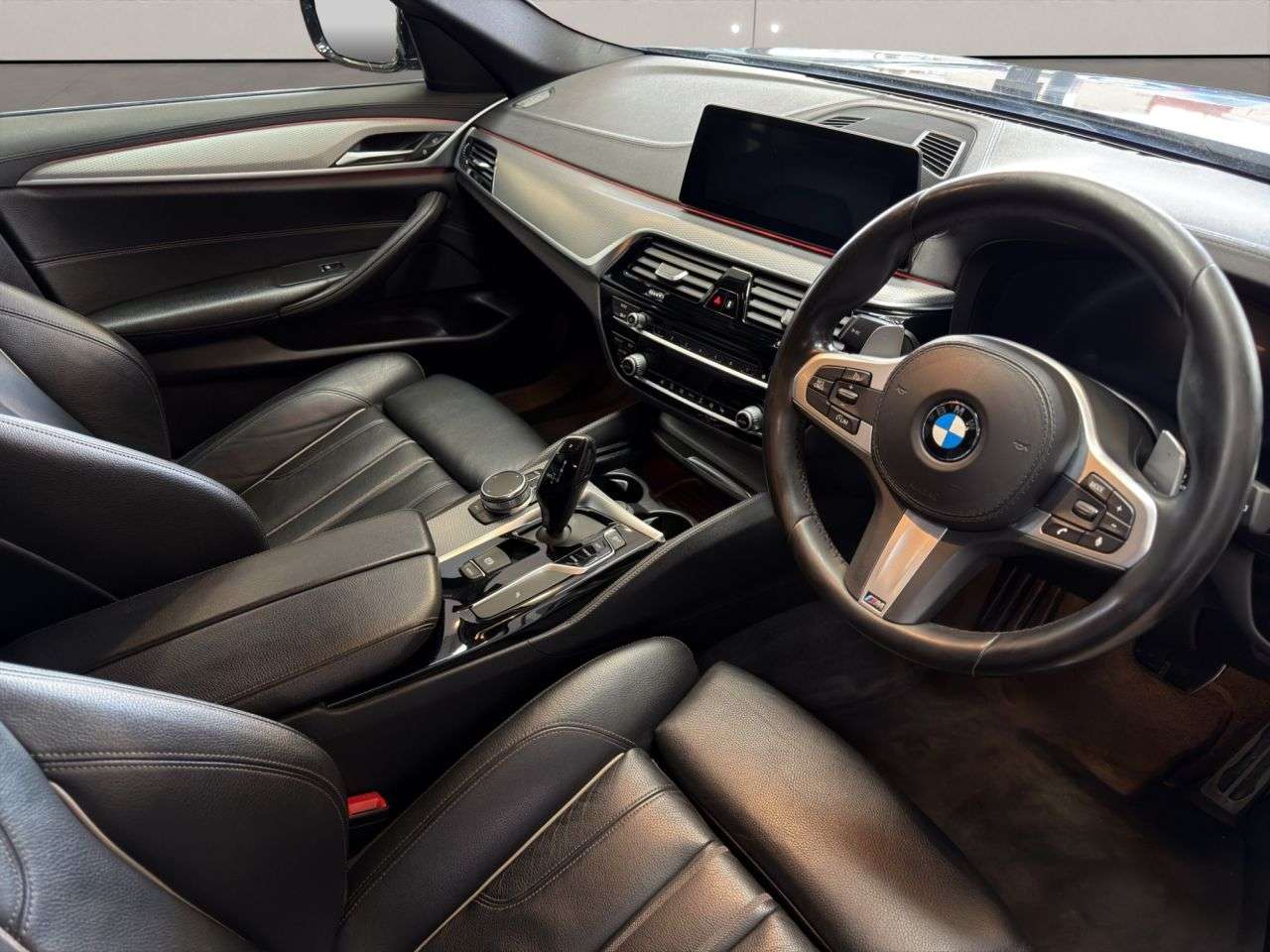 2019 BMW 5 SERIES 2019 BMW 5 SERIES