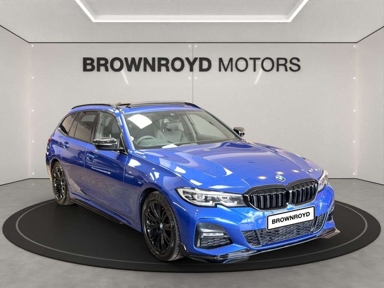 A 2020 BMW 3 SERIES 2.0 320d M Sport Touring 5dr Diesel Auto Euro 6 (s/s) (190 ps) A 2020 BMW 3 SERIES 2.0 320d M Sport Touring 5dr Diesel Auto Euro 6 (s/s) (190 ps)