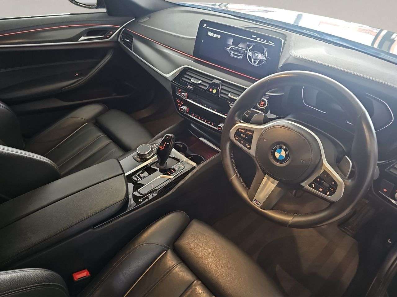 2021 BMW 5 SERIES 2021 BMW 5 SERIES