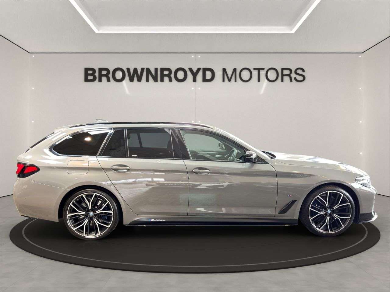 2021 BMW 5 SERIES 2021 BMW 5 SERIES