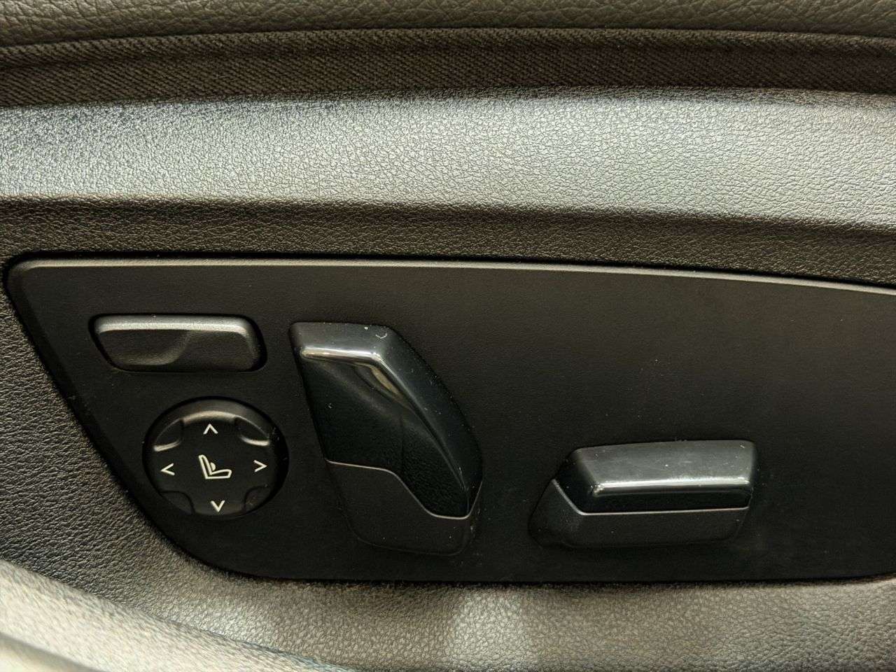 2021 BMW 5 SERIES 2021 BMW 5 SERIES
