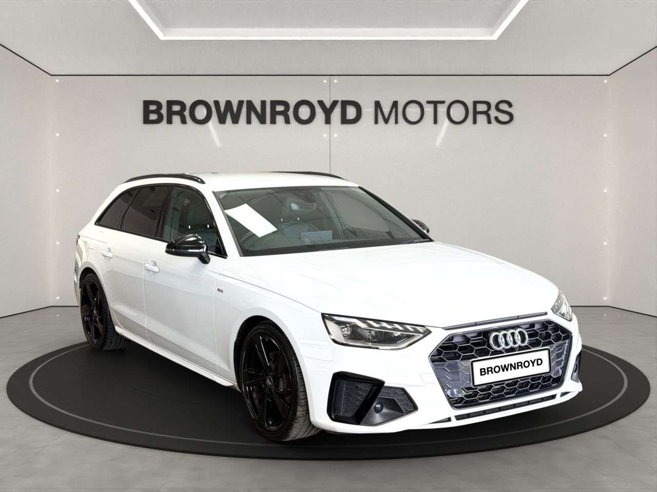 A 2020 AUDI A4 AVANT 2.0 TFSI 35 S line Estate 5dr Petrol S Tronic Euro 6 (s/s) (150 ps) A 2020 AUDI A4 AVANT 2.0 TFSI 35 S line Estate 5dr Petrol S Tronic Euro 6 (s/s) (150 ps)