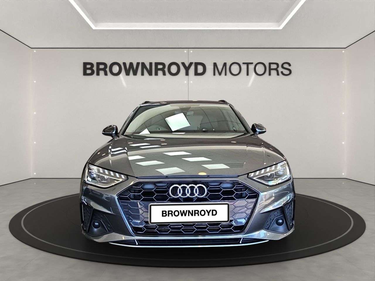 A 2019 AUDI A4 AVANT 2.0 TFSI 35 S line Estate 5dr Petrol S Tronic Euro 6 (s/s) (150 ps) A 2019 AUDI A4 AVANT 2.0 TFSI 35 S line Estate 5dr Petrol S Tronic Euro 6 (s/s) (150 ps)