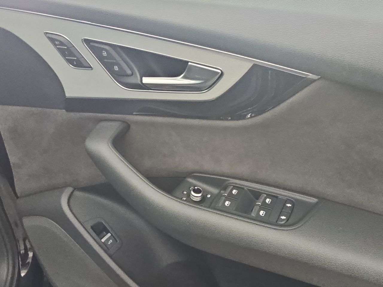 2018 AUDI Q7 2018 AUDI Q7