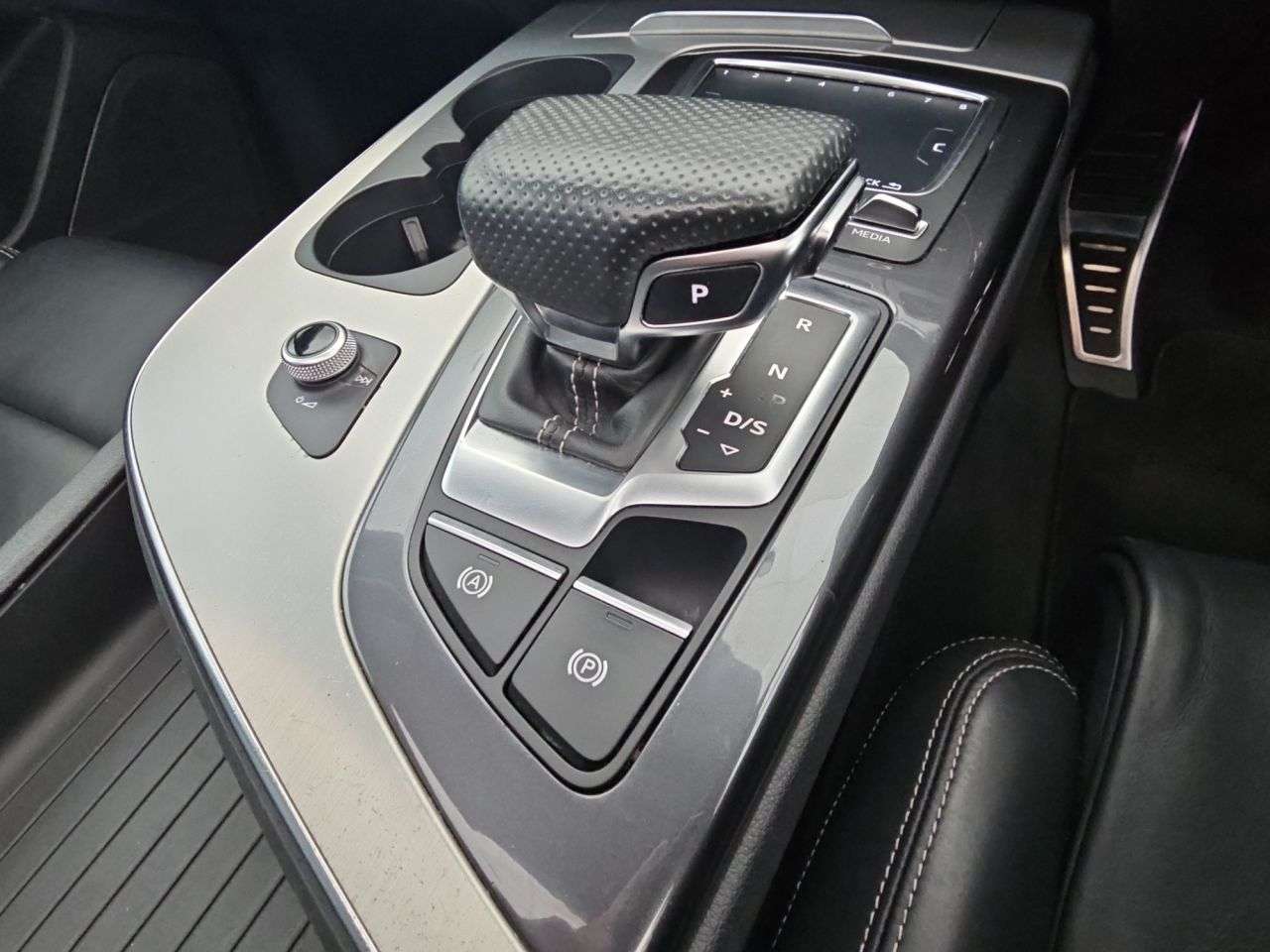 2018 AUDI Q7 2018 AUDI Q7