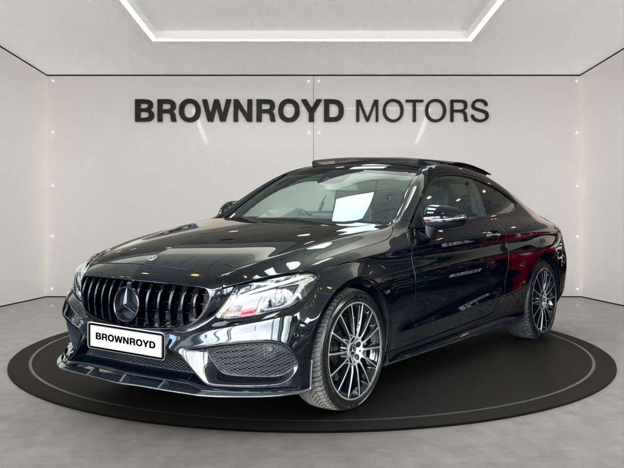 A 2018 MERCEDES-BENZ C-CLASS 2.0 C300 AMG Line (Premium) Coupe 2dr Petrol G-Tronic+ Euro 6 (s/s) (245 ps A 2018 MERCEDES-BENZ C-CLASS 2.0 C300 AMG Line (Premium) Coupe 2dr Petrol G-Tronic+ Euro 6 (s/s) (245 ps