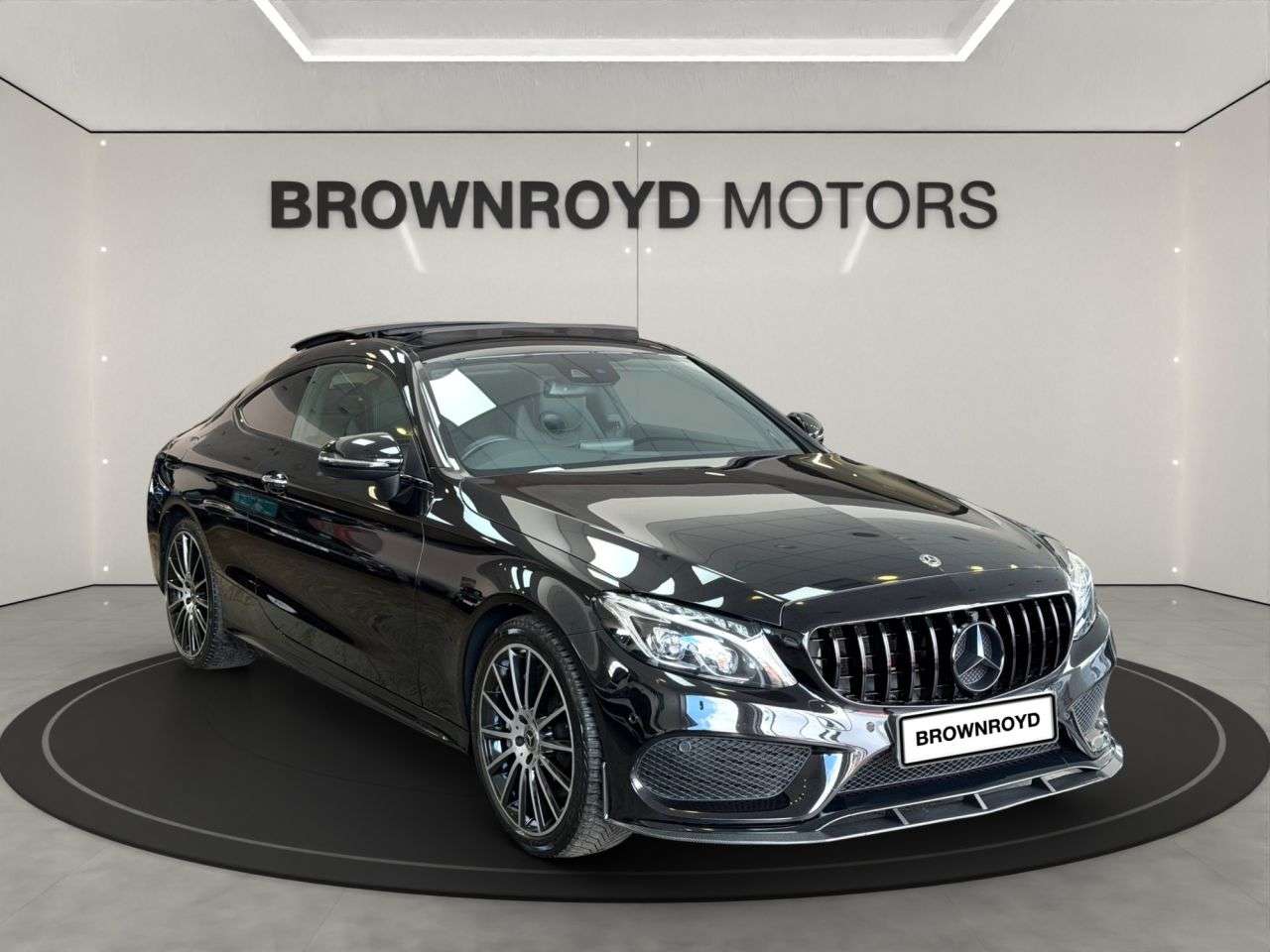 A 2018 MERCEDES-BENZ C-CLASS 2.0 C300 AMG Line (Premium) Coupe 2dr Petrol G-Tronic+ Euro 6 (s/s) (245 ps A 2018 MERCEDES-BENZ C-CLASS 2.0 C300 AMG Line (Premium) Coupe 2dr Petrol G-Tronic+ Euro 6 (s/s) (245 ps