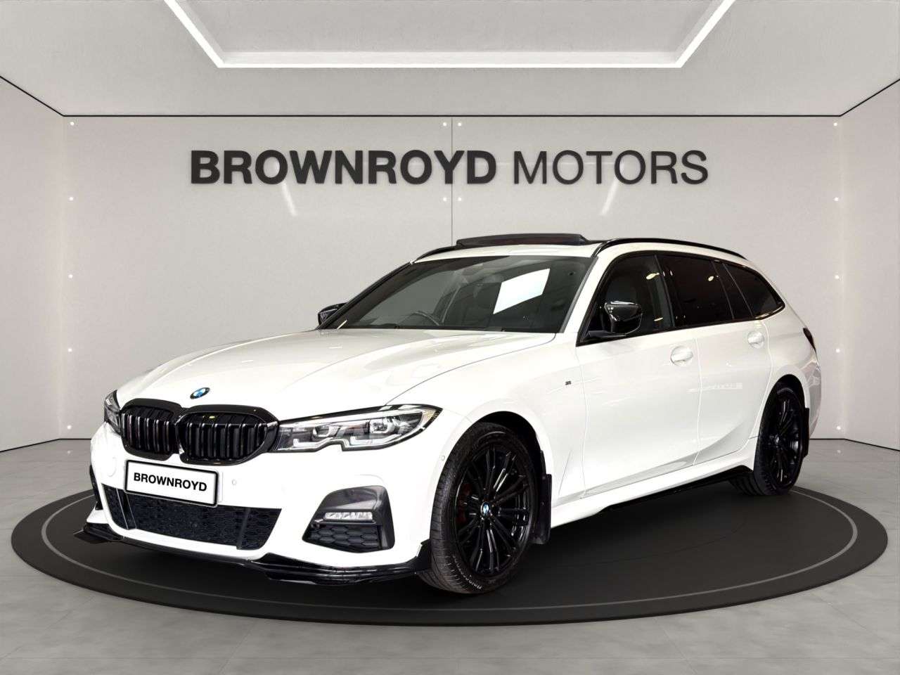 A 2022 BMW 3 SERIES 2.0 320d MHT M Sport Touring 5dr Diesel Hybrid Auto xDrive Euro 6 (s/s) (19 A 2022 BMW 3 SERIES 2.0 320d MHT M Sport Touring 5dr Diesel Hybrid Auto xDrive Euro 6 (s/s) (19