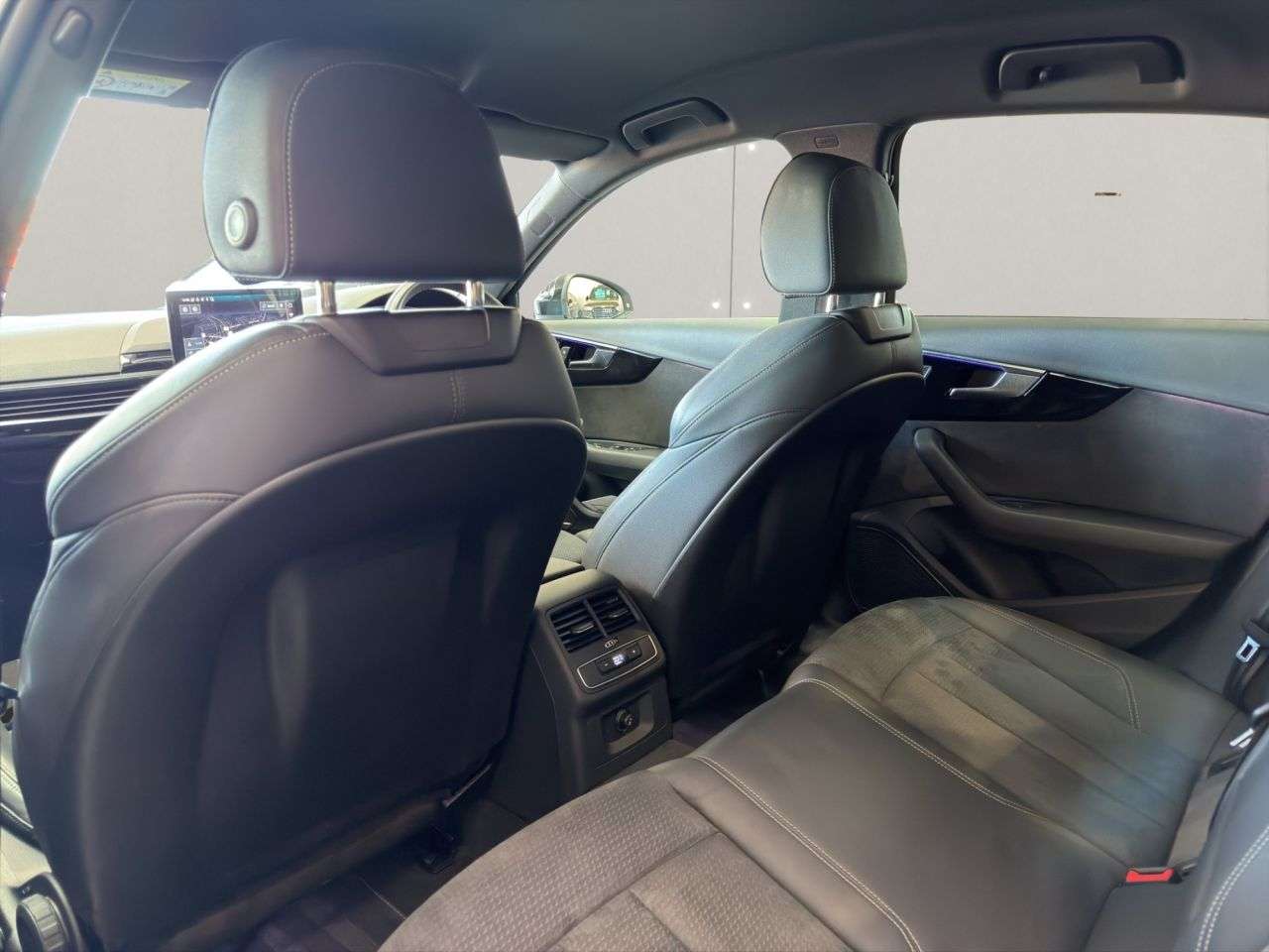 2023 AUDI A4 2023 AUDI A4