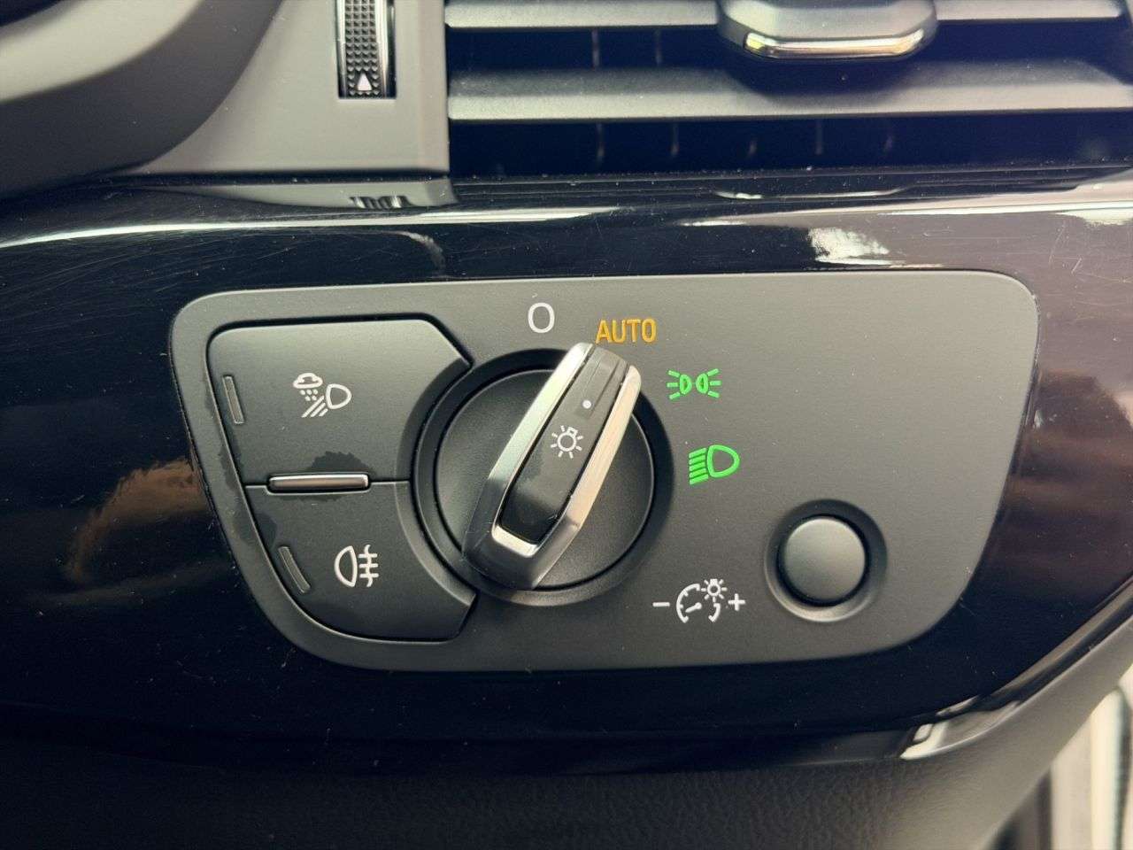 2023 AUDI A4 2023 AUDI A4