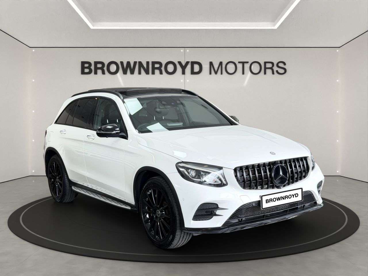 A 2017 MERCEDES-BENZ GLC 2.1 GLC250d AMG Line (Premium Plus) SUV 5dr Diesel G-Tronic 4MATIC Euro 6 ( A 2017 MERCEDES-BENZ GLC 2.1 GLC250d AMG Line (Premium Plus) SUV 5dr Diesel G-Tronic 4MATIC Euro 6 (