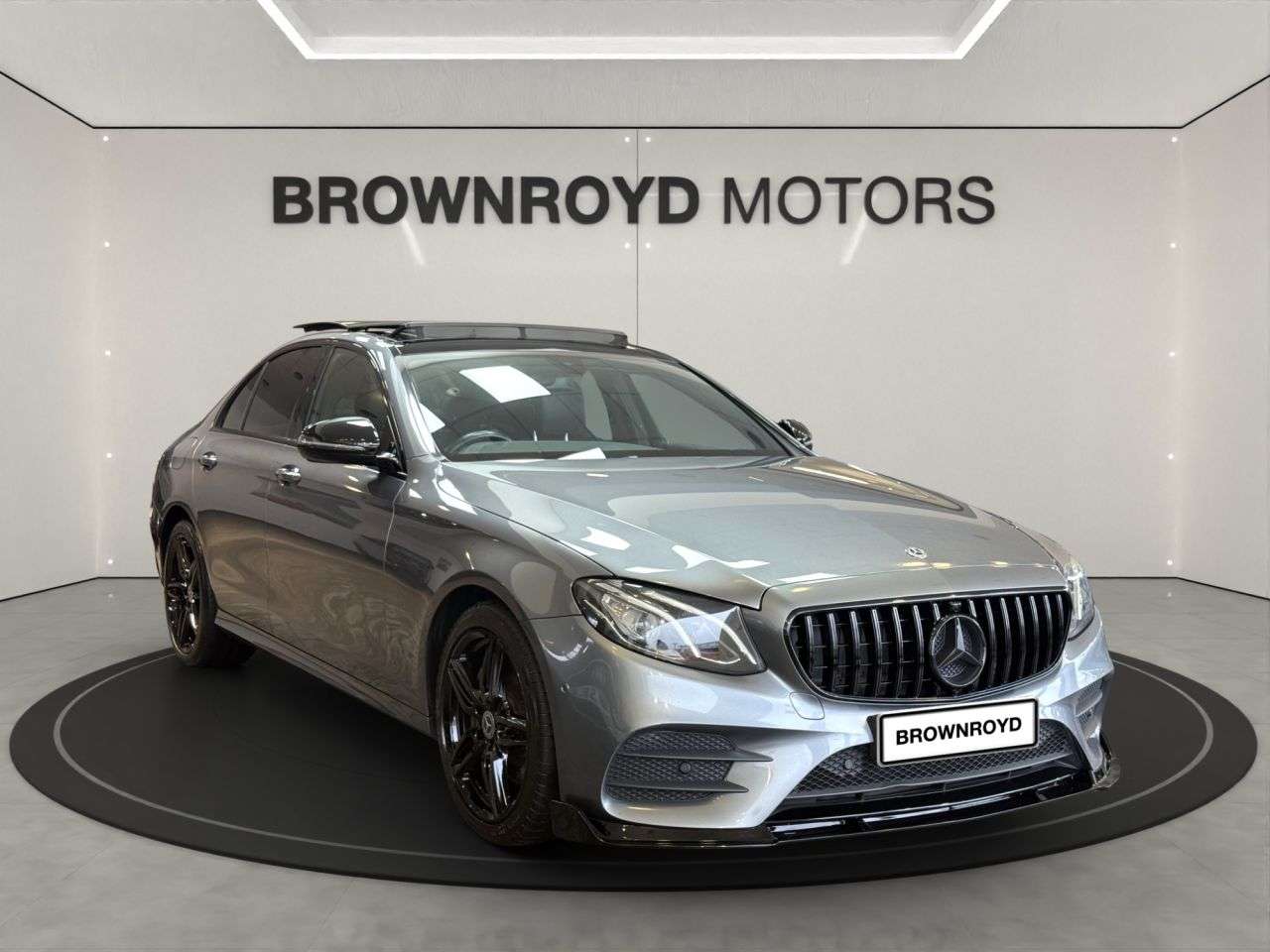 A 2018 MERCEDES-BENZ E-CLASS 2.0 E220d AMG Line (Premium) Saloon 4dr Diesel G-Tronic+ Euro 6 (s/s) (194 A 2018 MERCEDES-BENZ E-CLASS 2.0 E220d AMG Line (Premium) Saloon 4dr Diesel G-Tronic+ Euro 6 (s/s) (194