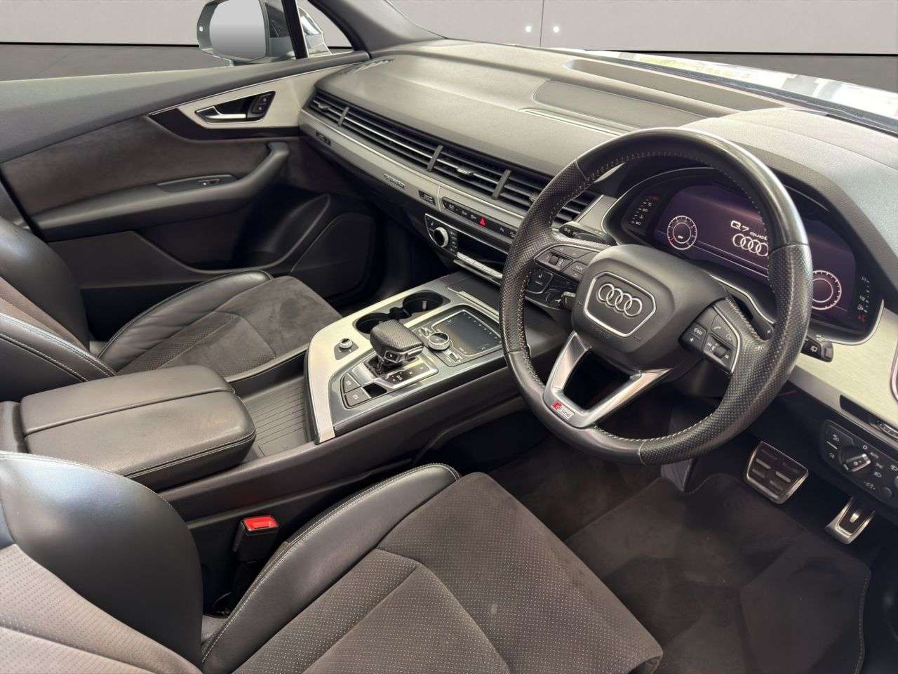 2018 AUDI Q7 2018 AUDI Q7