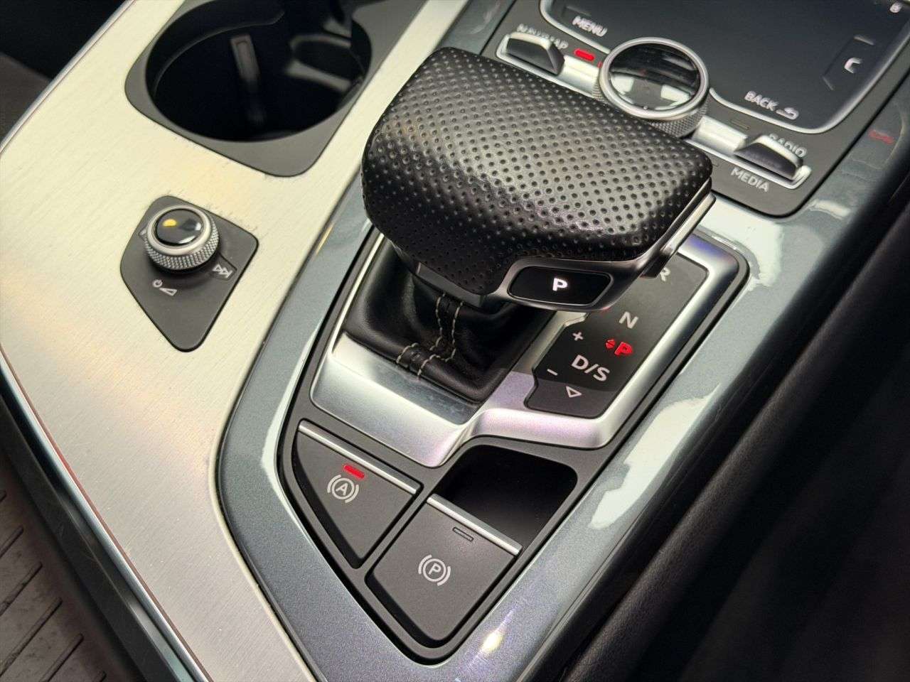 2018 AUDI Q7 2018 AUDI Q7