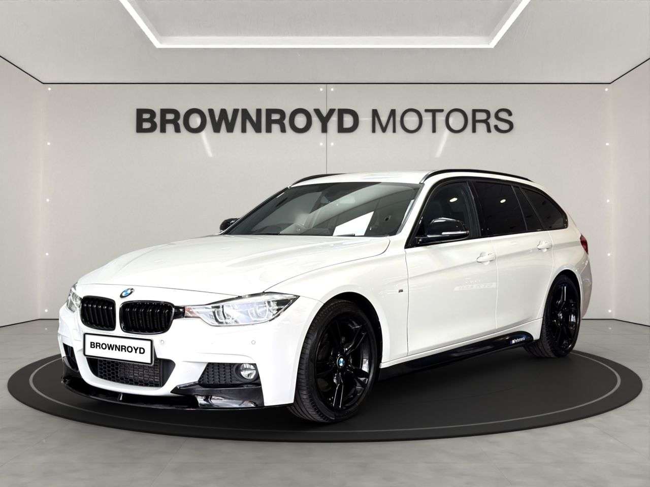 A 2017 BMW 3 SERIES 3.0 330d M Sport Touring 5dr Diesel Auto Euro 6 (s/s) (258 ps) A 2017 BMW 3 SERIES 3.0 330d M Sport Touring 5dr Diesel Auto Euro 6 (s/s) (258 ps)
