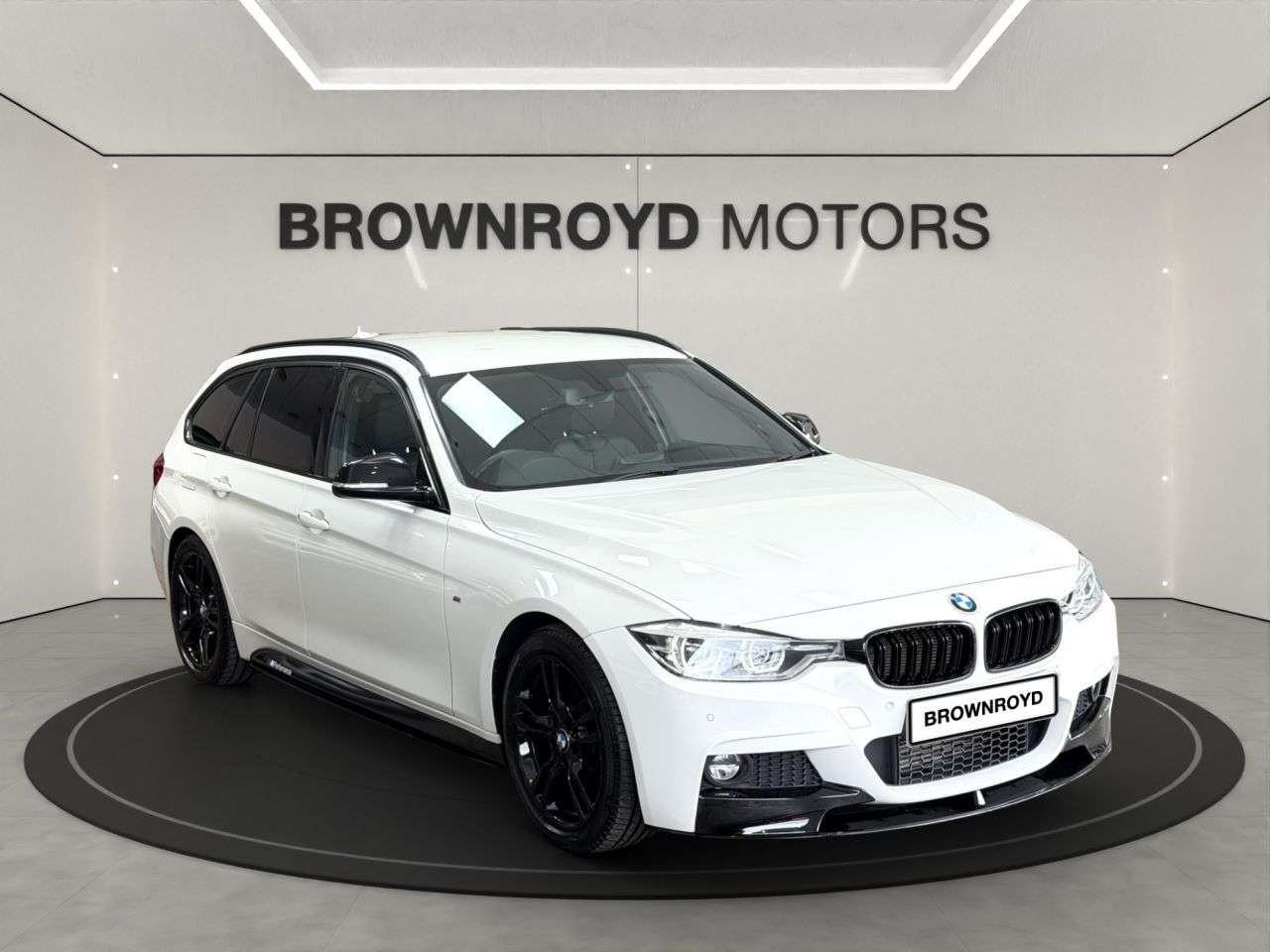 A 2017 BMW 3 SERIES 3.0 330d M Sport Touring 5dr Diesel Auto Euro 6 (s/s) (258 ps) A 2017 BMW 3 SERIES 3.0 330d M Sport Touring 5dr Diesel Auto Euro 6 (s/s) (258 ps)