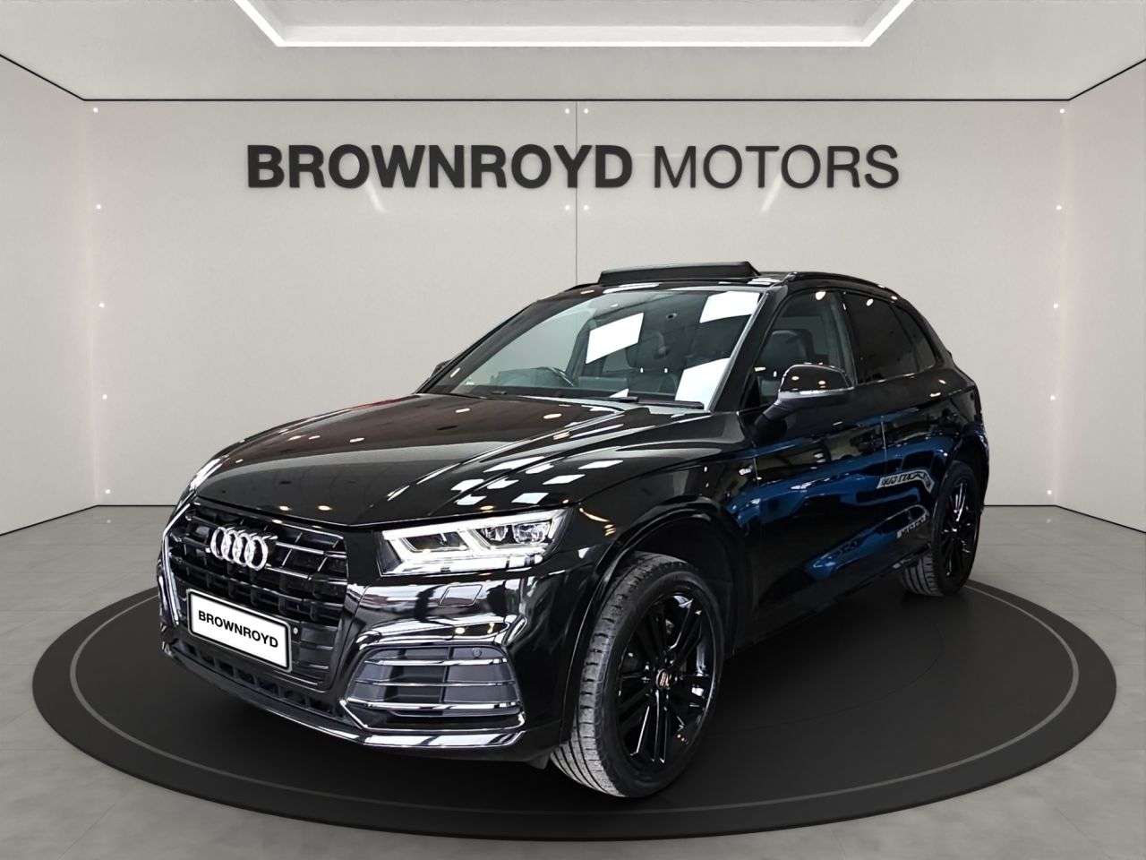 A 2017 AUDI Q5 2.0 TDI S line SUV 5dr Diesel S Tronic quattro Euro 6 (s/s) (190 ps) A 2017 AUDI Q5 2.0 TDI S line SUV 5dr Diesel S Tronic quattro Euro 6 (s/s) (190 ps)