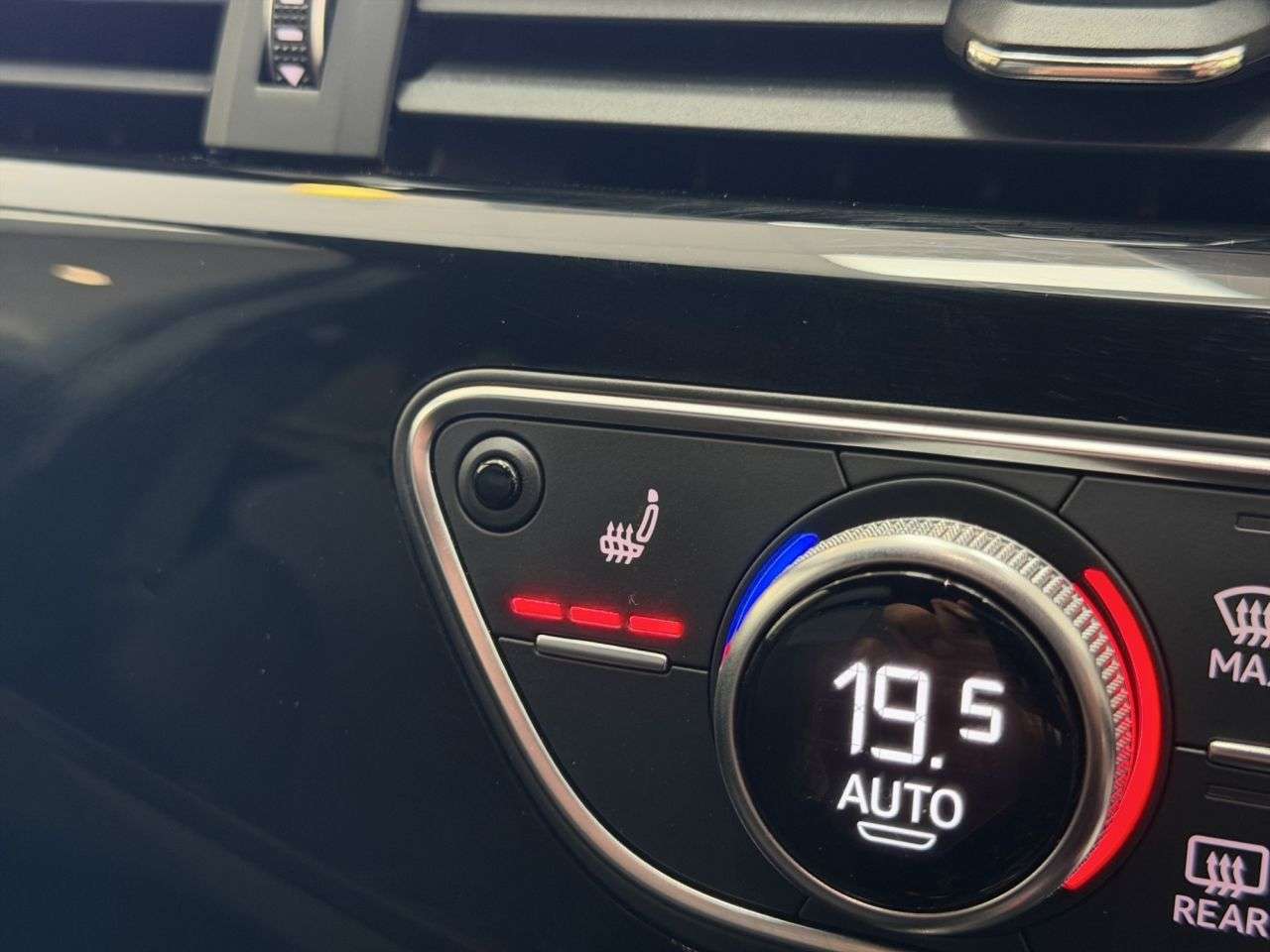 2019 AUDI A4 AVANT 2019 AUDI A4 AVANT