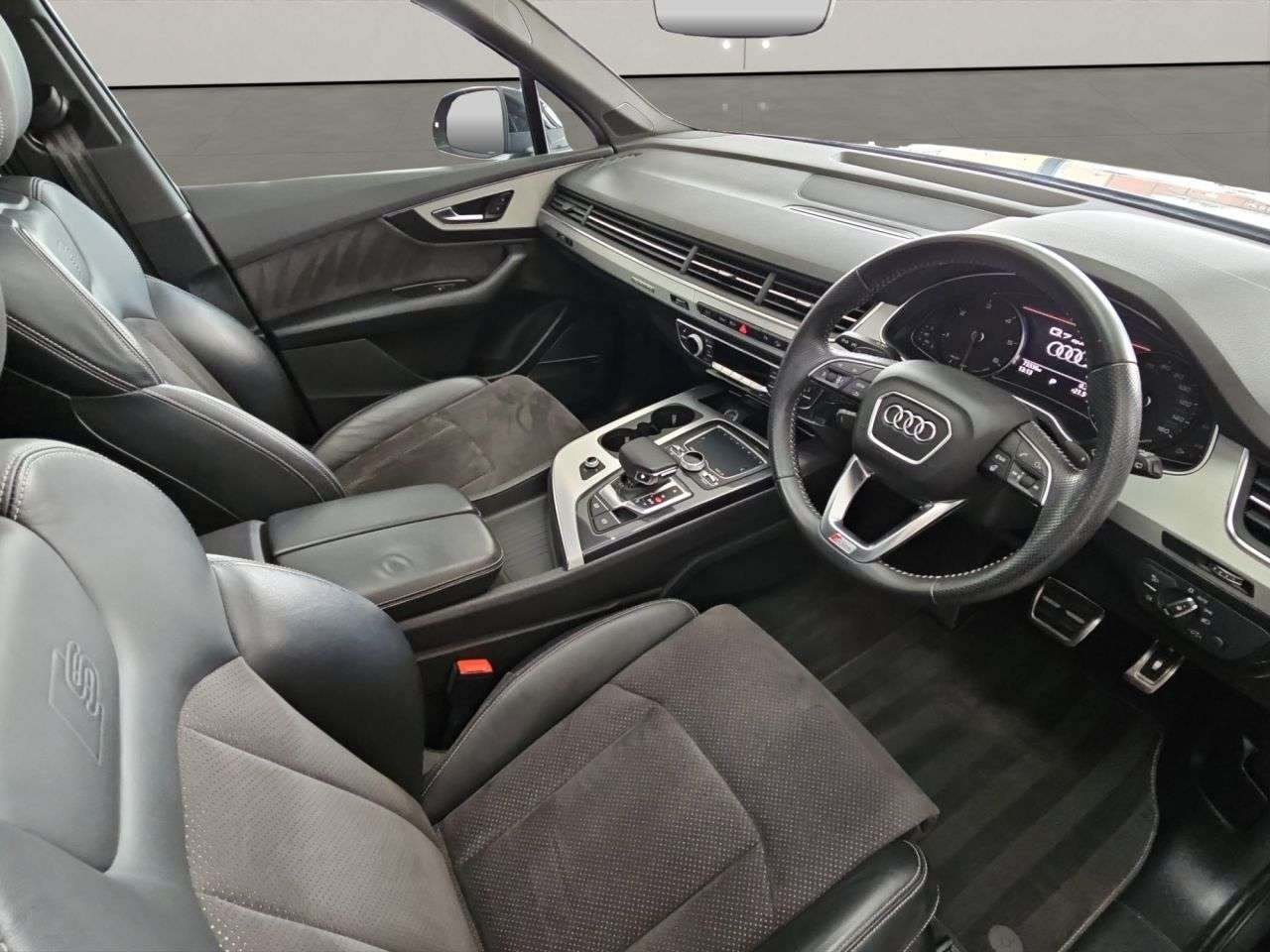 2018 AUDI Q7 2018 AUDI Q7