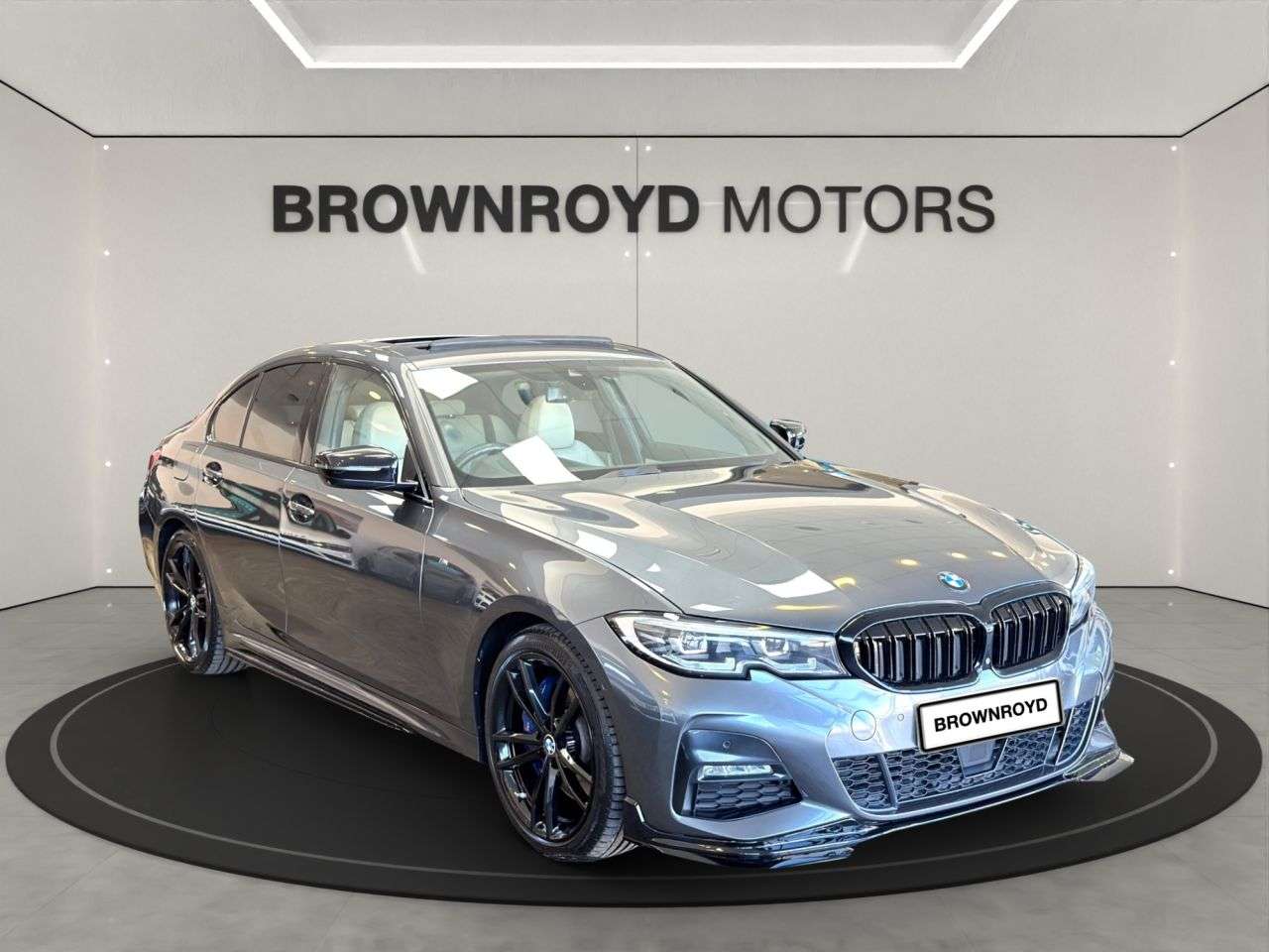 A 2019 BMW 3 SERIES 2.0 320d M Sport Saloon 4dr Diesel Auto xDrive Euro 6 (s/s) (190 ps) A 2019 BMW 3 SERIES 2.0 320d M Sport Saloon 4dr Diesel Auto xDrive Euro 6 (s/s) (190 ps)