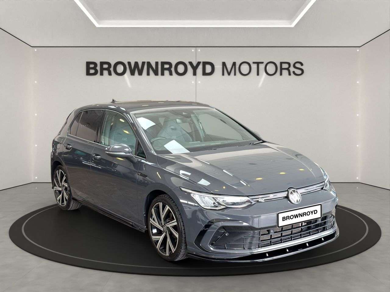 A 2023 VOLKSWAGEN GOLF 1.5 eTSI MHEV R-Line Hatchback 5dr Petrol Hybrid DSG Euro 6 (s/s) (150 ps) A 2023 VOLKSWAGEN GOLF 1.5 eTSI MHEV R-Line Hatchback 5dr Petrol Hybrid DSG Euro 6 (s/s) (150 ps)