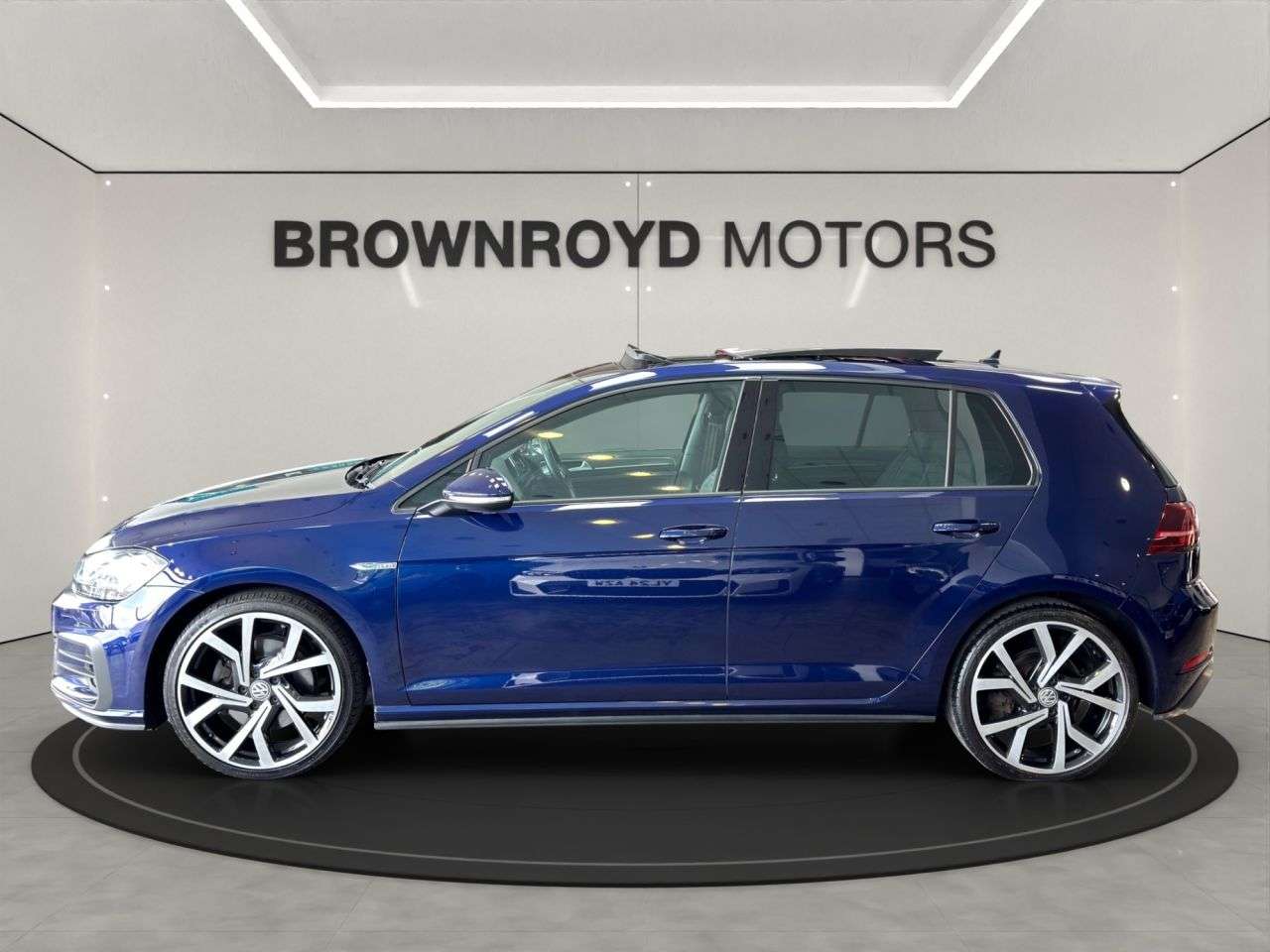 2019 VOLKSWAGEN GOLF 2019 VOLKSWAGEN GOLF