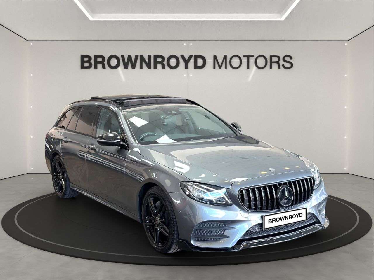 A 2018 MERCEDES-BENZ E-CLASS 2.0 E220d AMG Line (Premium) Estate 5dr Diesel G-Tronic+ Euro 6 (s/s) (194 A 2018 MERCEDES-BENZ E-CLASS 2.0 E220d AMG Line (Premium) Estate 5dr Diesel G-Tronic+ Euro 6 (s/s) (194