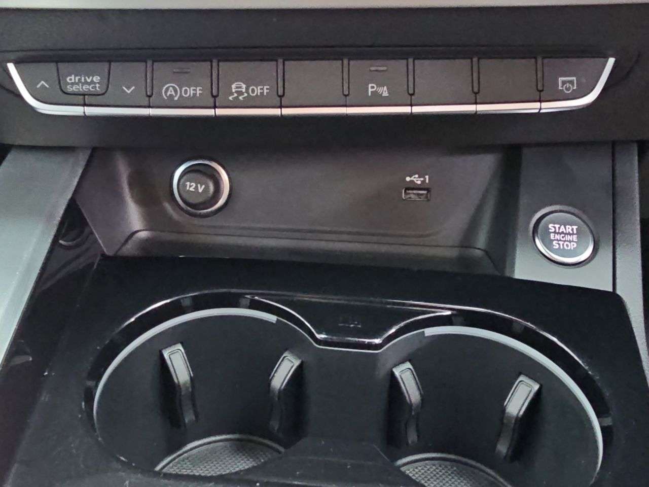 2022 AUDI A4 2022 AUDI A4