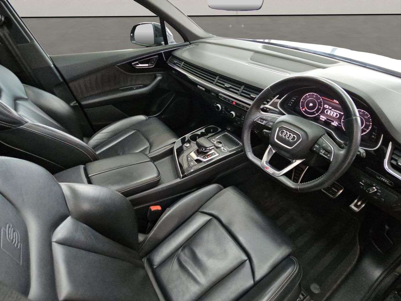 2018 AUDI Q7 2018 AUDI Q7