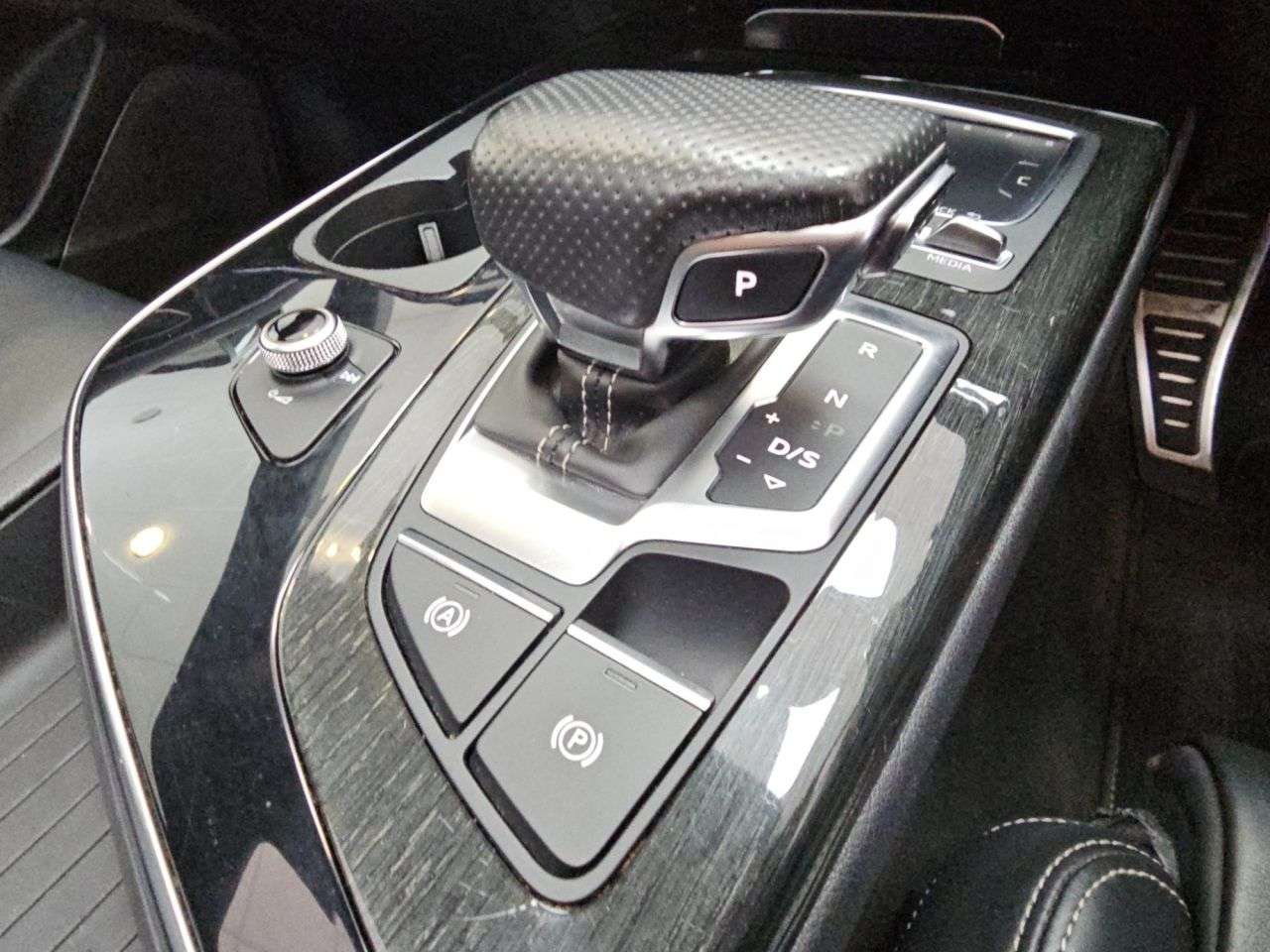 2018 AUDI Q7 2018 AUDI Q7