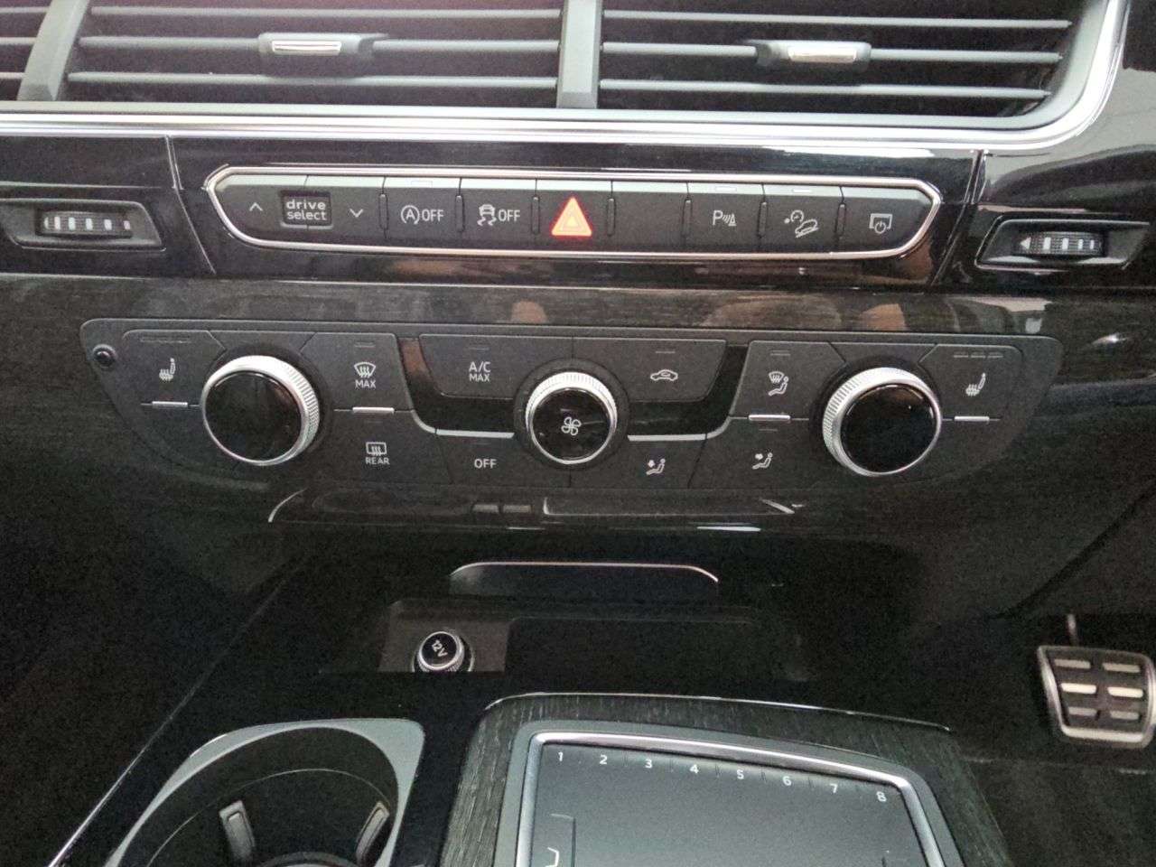2018 AUDI Q7 2018 AUDI Q7