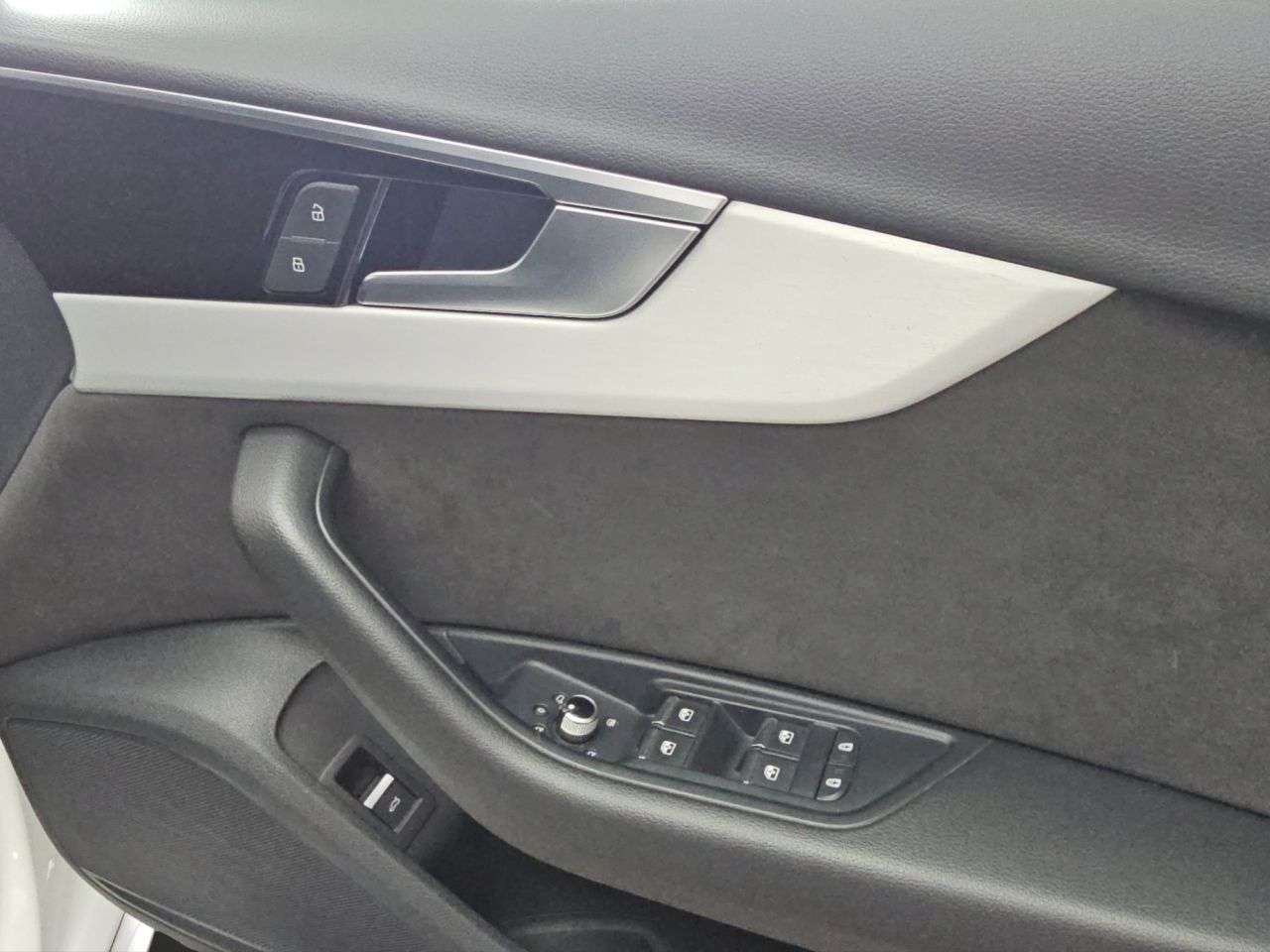 2023 AUDI A4 2023 AUDI A4