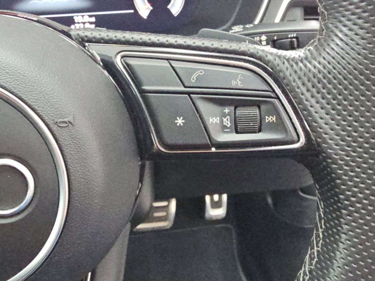 2023 AUDI A4 2023 AUDI A4