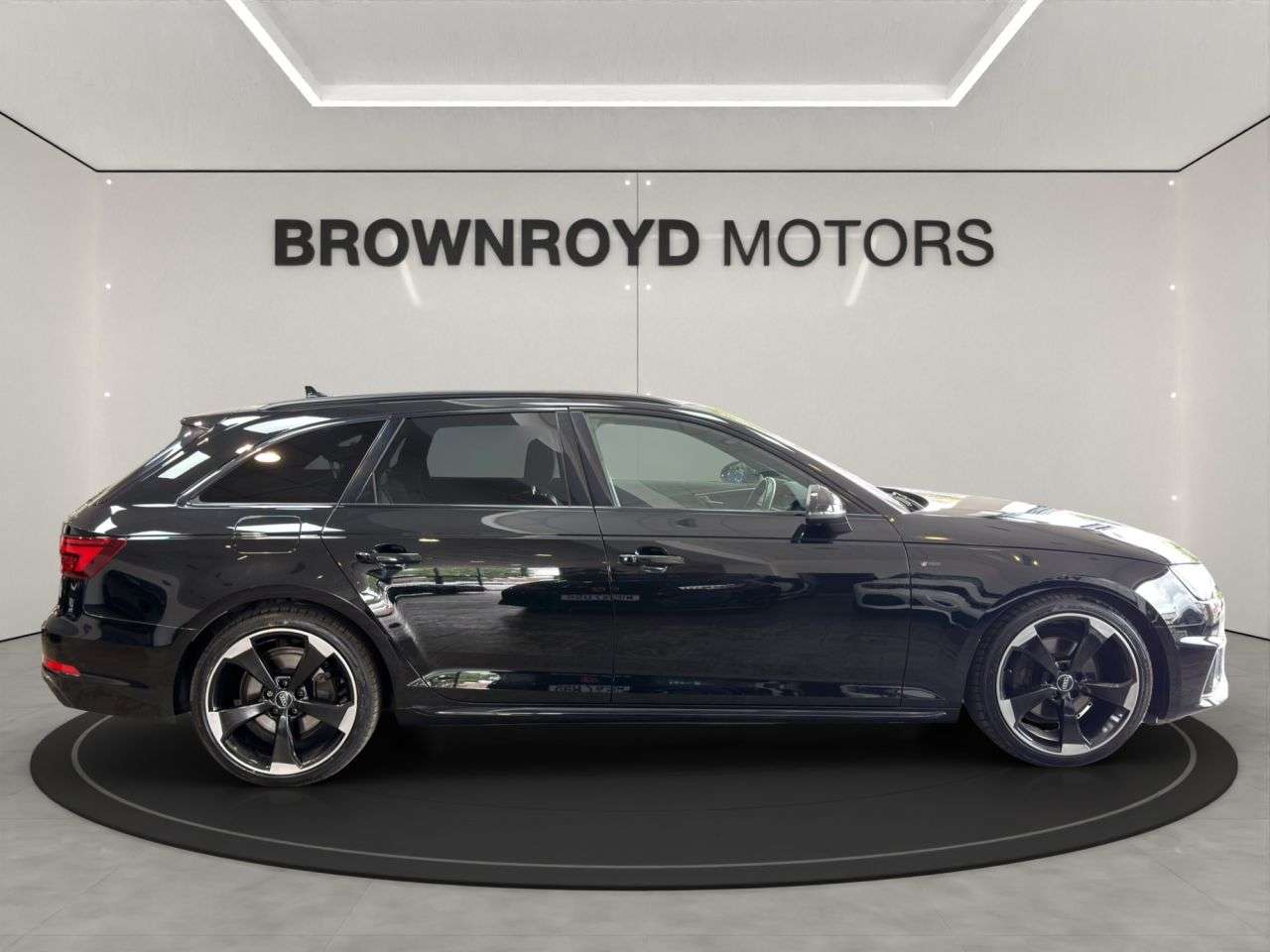 2019 AUDI A4 AVANT 2019 AUDI A4 AVANT