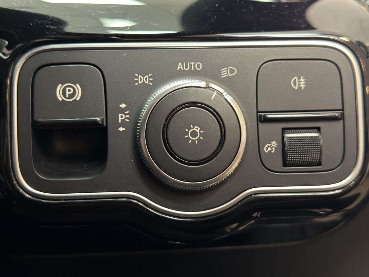 2018 MERCEDES-BENZ A CLASS 2018 MERCEDES-BENZ A CLASS