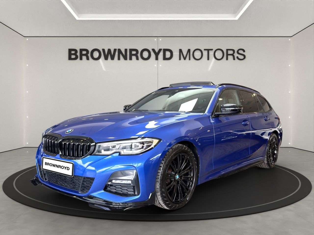 A 2020 BMW 3 SERIES 2.0 320d M Sport Touring 5dr Diesel Auto Euro 6 (s/s) (190 ps) A 2020 BMW 3 SERIES 2.0 320d M Sport Touring 5dr Diesel Auto Euro 6 (s/s) (190 ps)