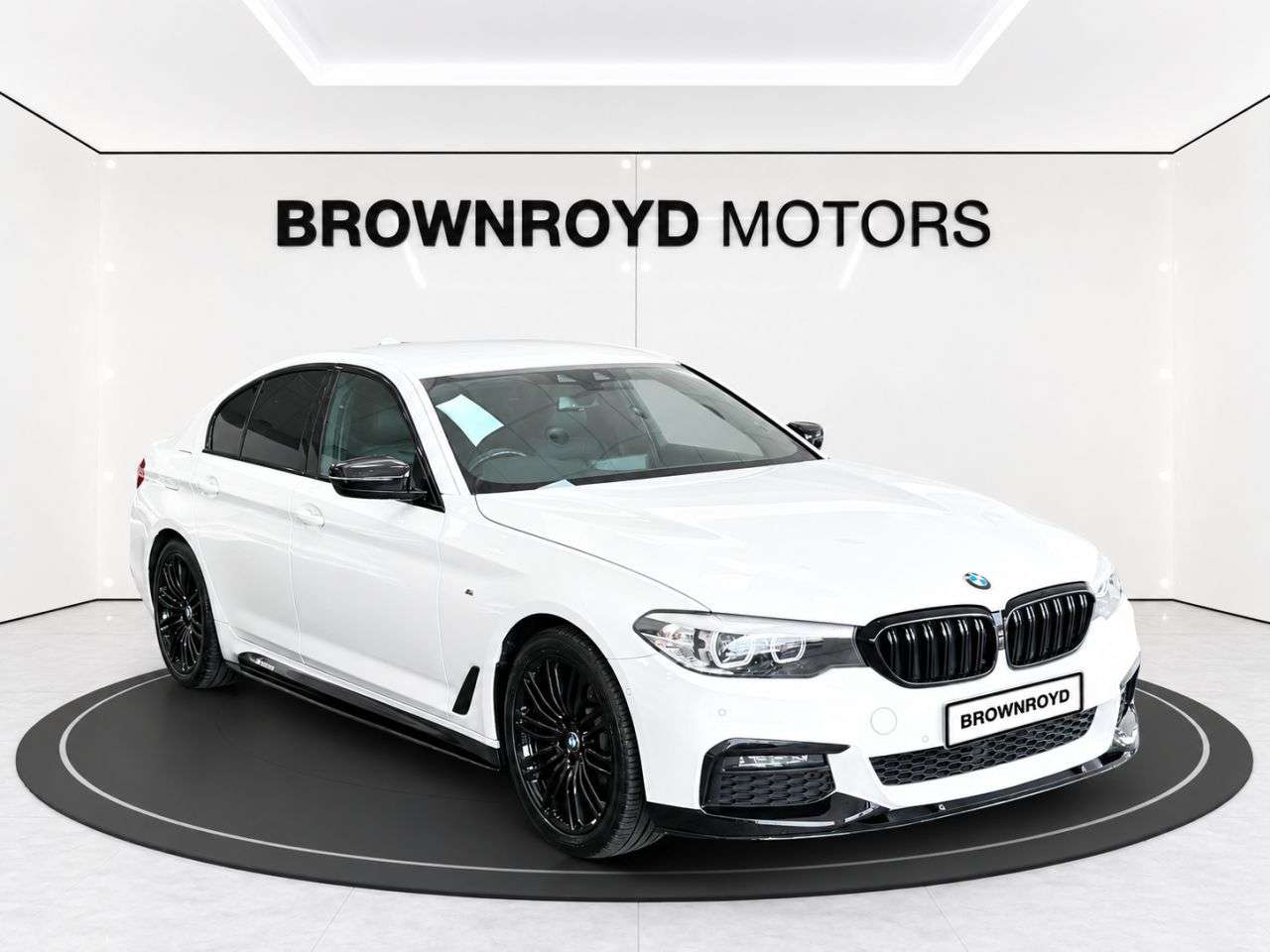 A 2019 BMW 5 SERIES 2.0 520d M Sport Saloon 4dr Diesel Auto xDrive Euro 6 (s/s) (190 ps) A 2019 BMW 5 SERIES 2.0 520d M Sport Saloon 4dr Diesel Auto xDrive Euro 6 (s/s) (190 ps)