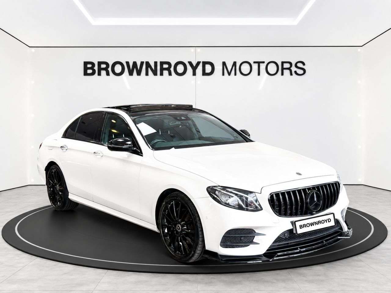 A 2018 MERCEDES-BENZ E CLASS 2.0 E220d AMG Line (Premium) Saloon 4dr Diesel G-Tronic+ Euro 6 (s/s) (194 A 2018 MERCEDES-BENZ E CLASS 2.0 E220d AMG Line (Premium) Saloon 4dr Diesel G-Tronic+ Euro 6 (s/s) (194