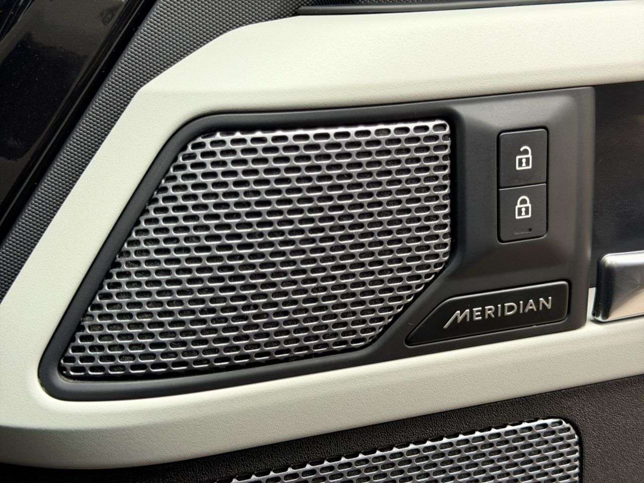 2022 LAND ROVER DEFENDER 2022 LAND ROVER DEFENDER
