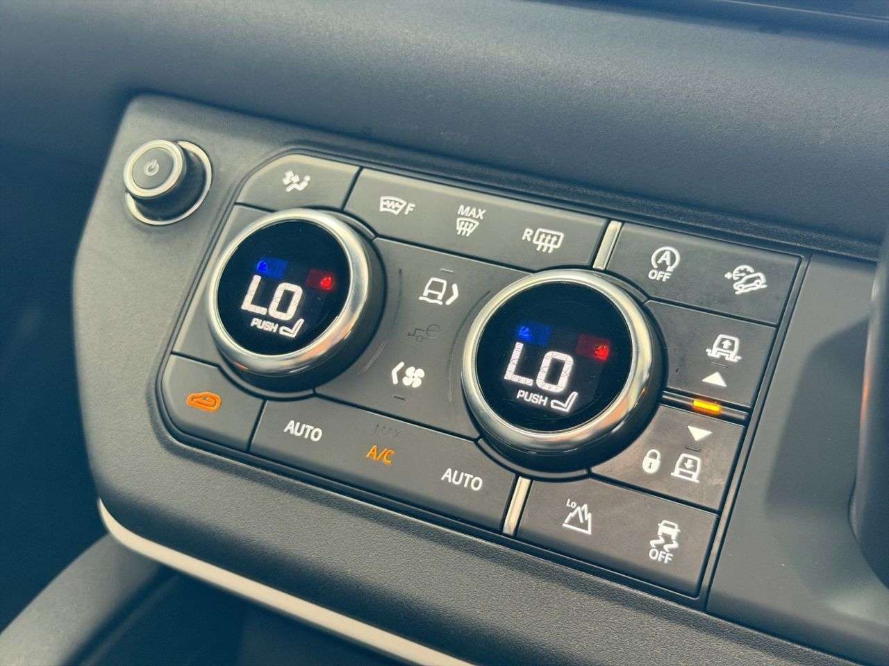 2022 LAND ROVER DEFENDER 2022 LAND ROVER DEFENDER