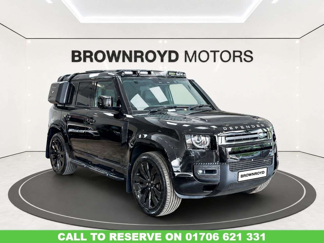 A 2022 LAND ROVER DEFENDER X-DYNAMIC SE A 2022 LAND ROVER DEFENDER X-DYNAMIC SE